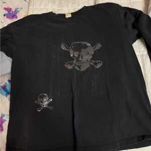 Black Skull Graphic Shirt prepare to scare